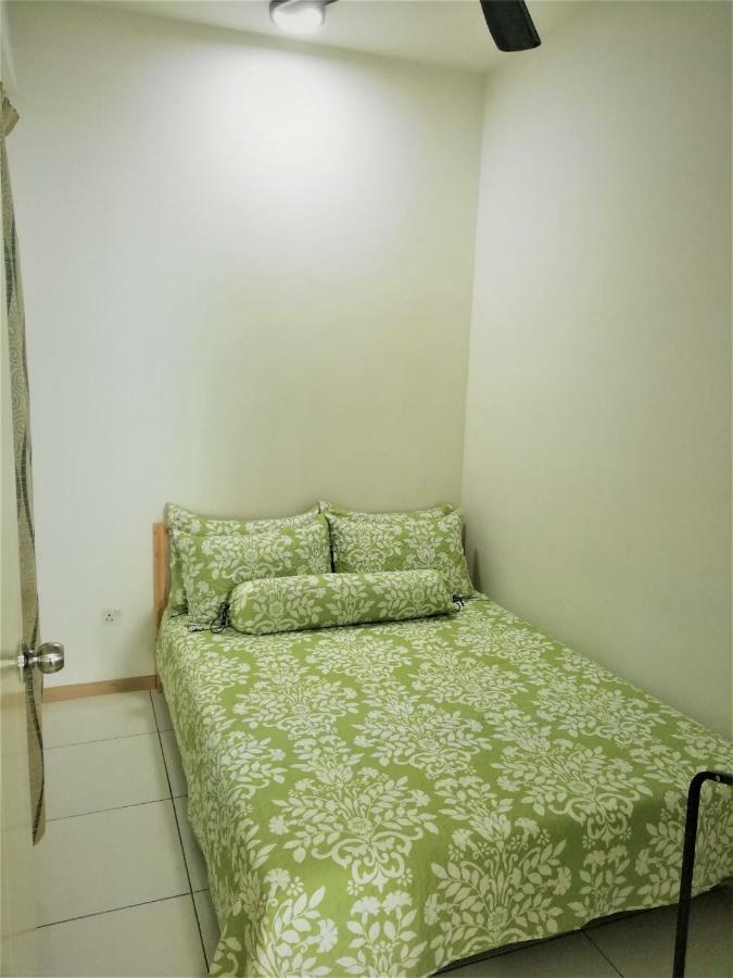 At Homestay Shah Alam